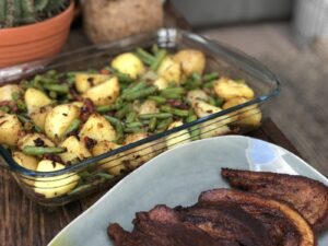 pittige aardappel ovenschotel met sperziebonen en spek - foto 3