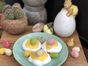 Paastoetje: meringues met diverse toppings - foto 4