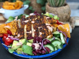 Mexicaanse salade met kip en tortilla - foto 2