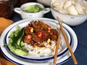 Ajam smoor ofwel Indische kip - foto 3