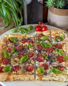 Plaattaart met feta en rode ui - foto 7