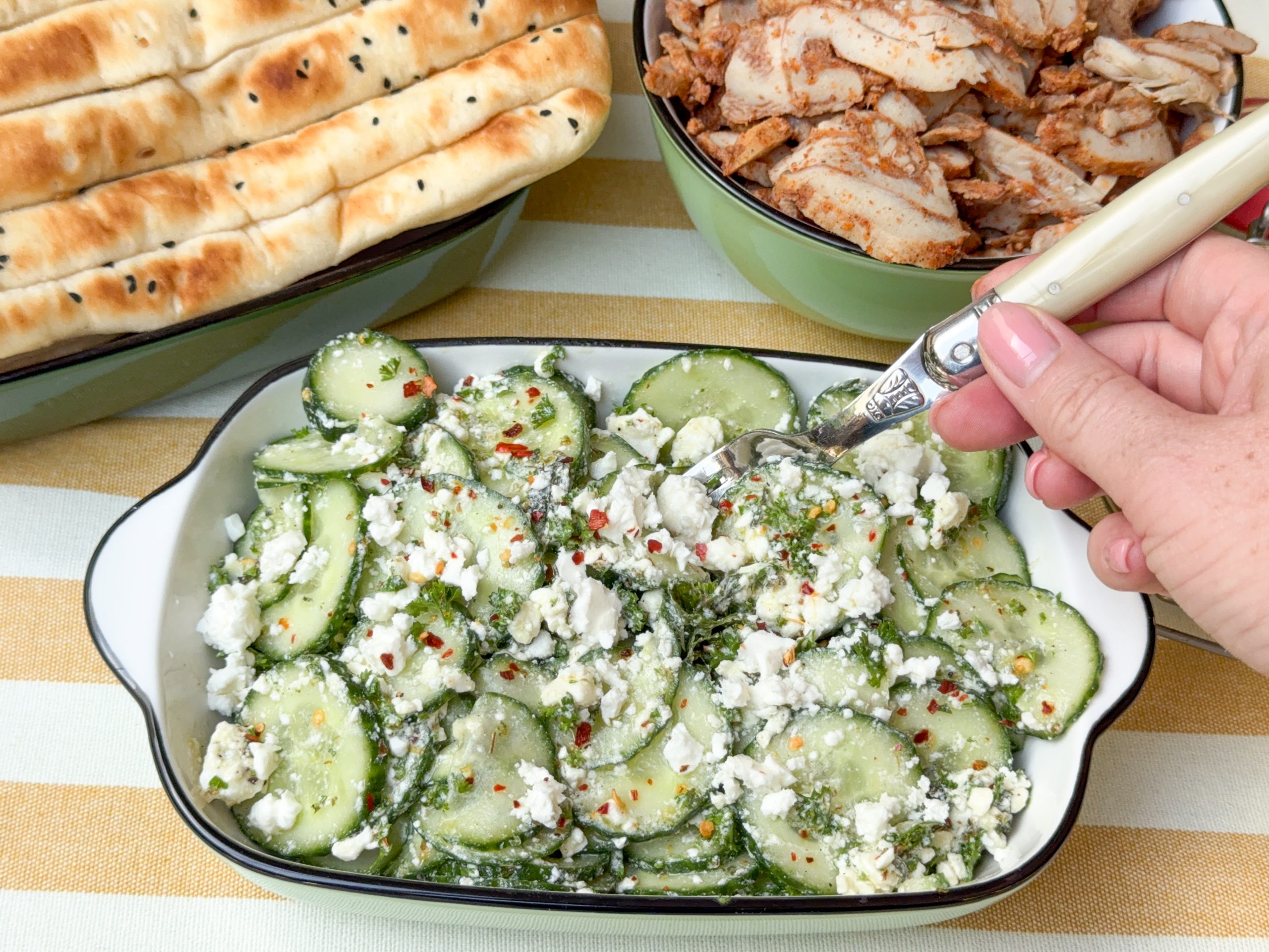 Komkommer salade met feta - foto 2
