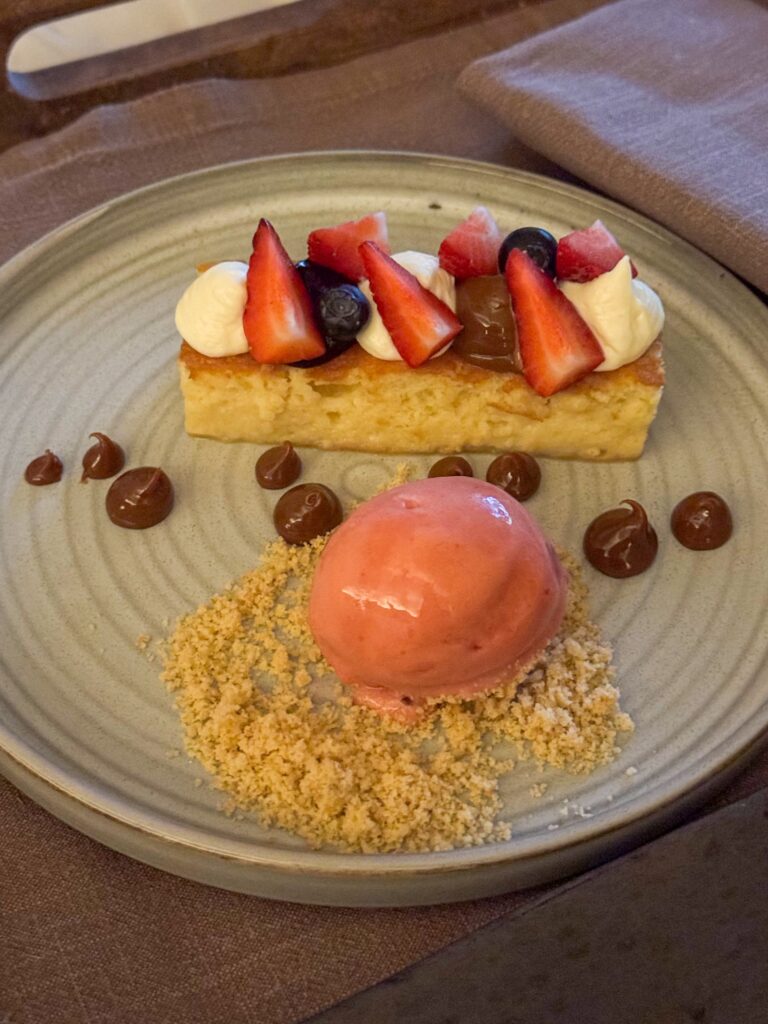 tres leches cake met ijs