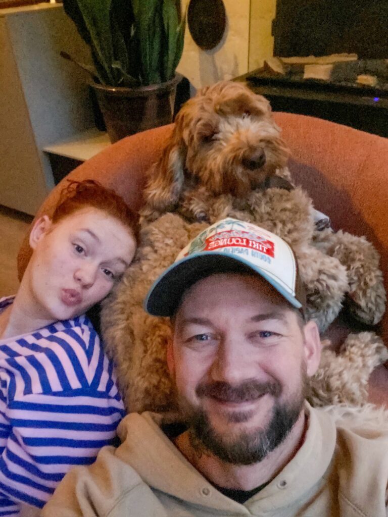 samen knuffelen met teun