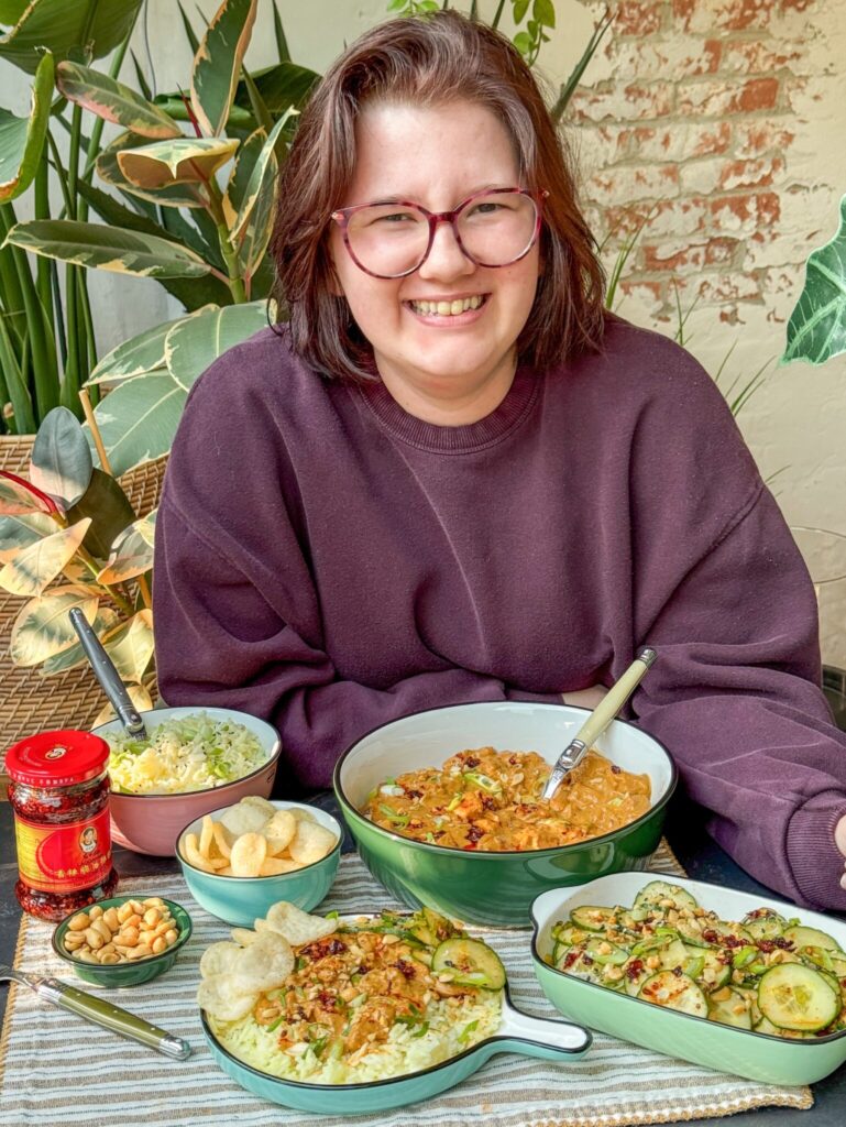 Kip in romige pindasaus - recept uit weekmenu 12