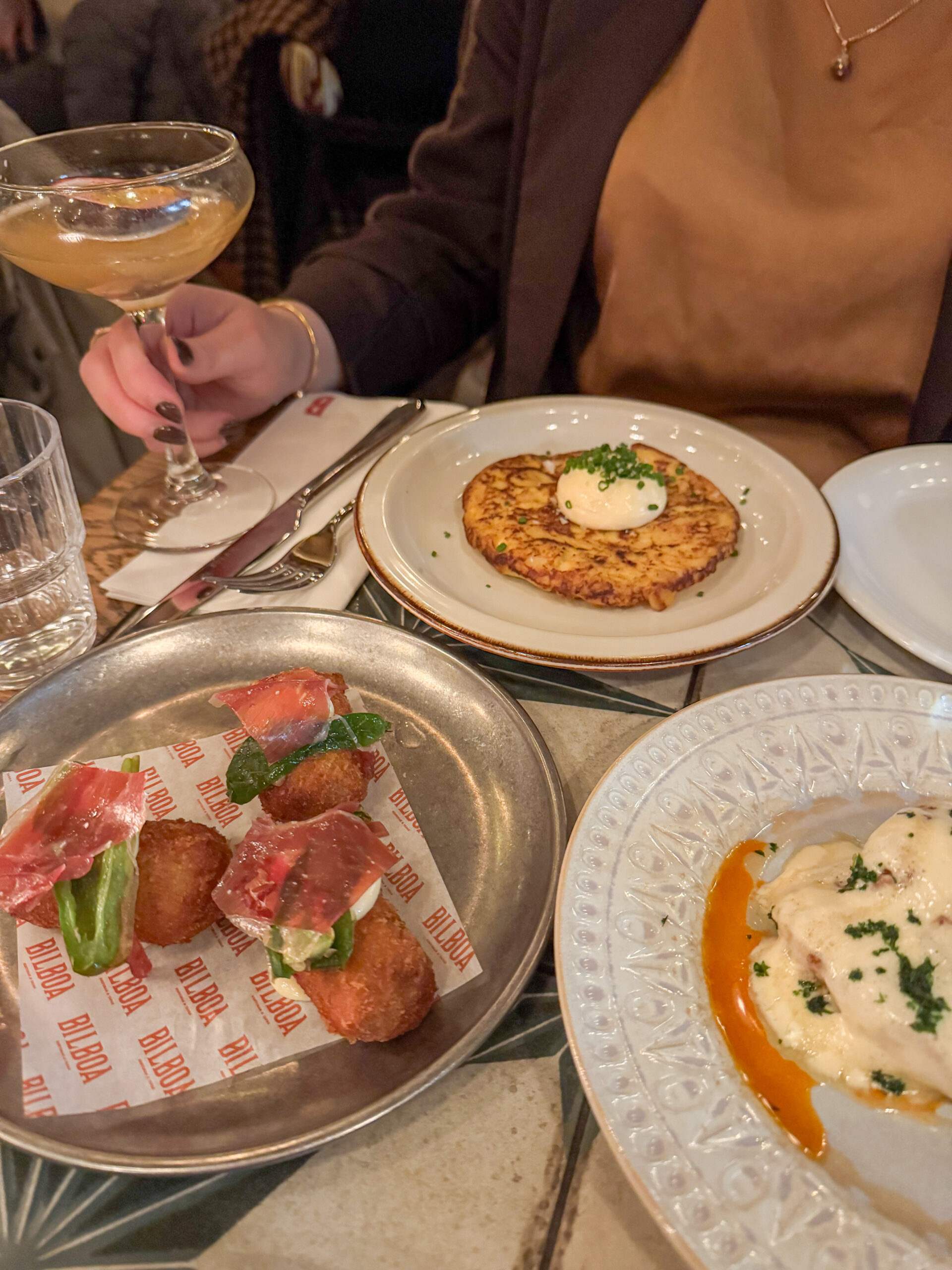 Tapas en kleine gerechtjes op tafel