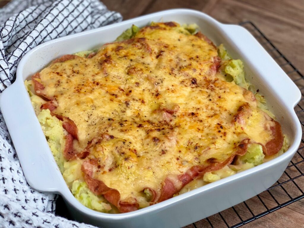 prei ovenschotel met prei en salami