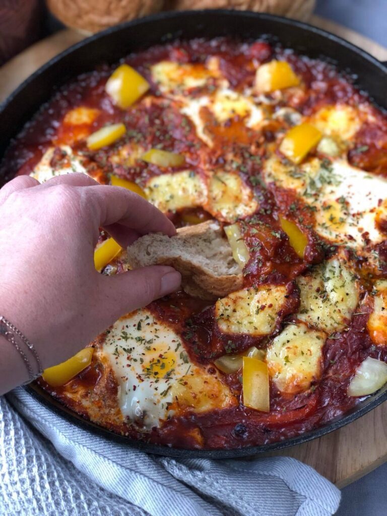 shakshuka met komijnen kaas 