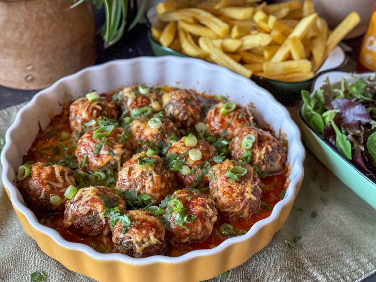 Gehaktballetjes in sweet chilisaus uit de oven