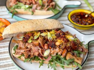 Recepten met crispy chili olie - 10 makkelijke gerechten met extra pit