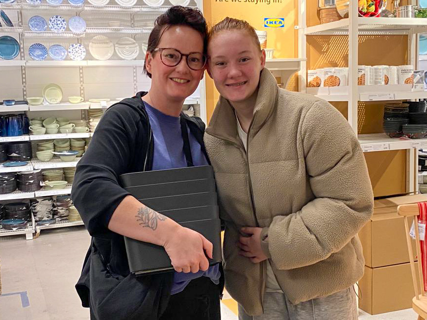 Marie louise amaranthe ikea winkelen