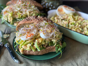 broodje ham prei salade met ei - foto 2