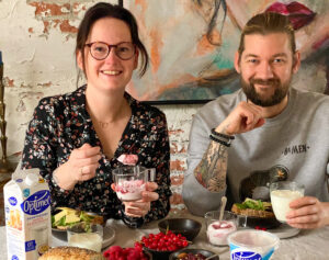 Optimel - Gezellig eten aan tafel of op de bank voor de tv