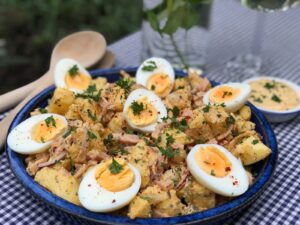 Aardappelsalade met ham en ei