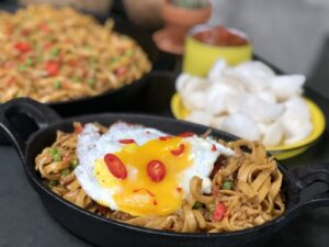 bami met pittig gehakt en pindasaus - foto 4