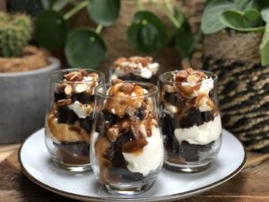 trifle met brownie en salted caramel