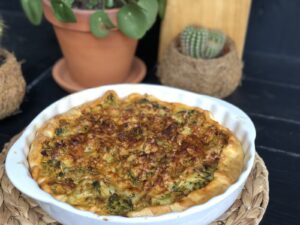 hartige taart met broccoli, gehakt, spek en kaas - foto 3