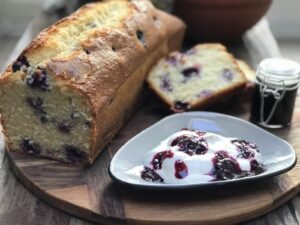 Luchtige cake met blauwe bessen zonder roomboter - foto 3
