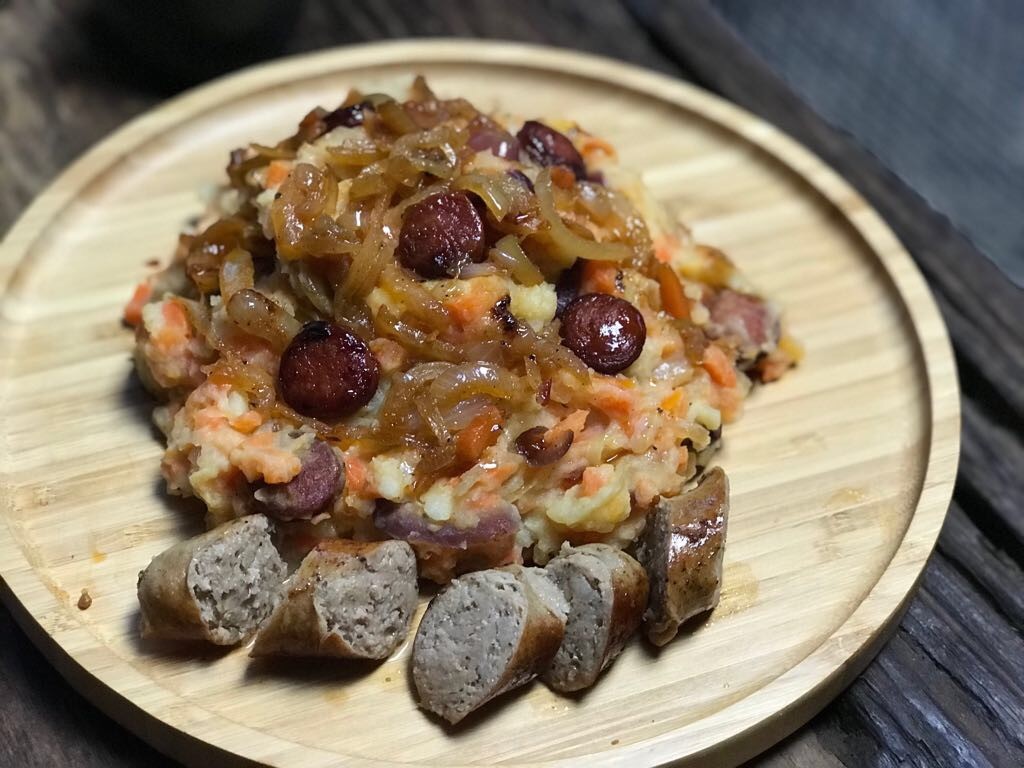 Hutspot 2.0 met gekarameliseerde uien en chorizo - foto 3