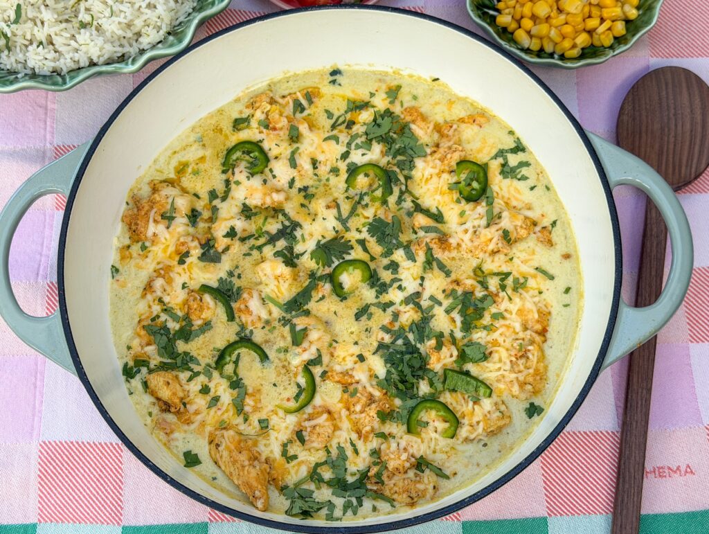 Mexicaanse kip in romige groene salsa verde saus