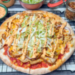 Pizza kip kebab bang bang saus