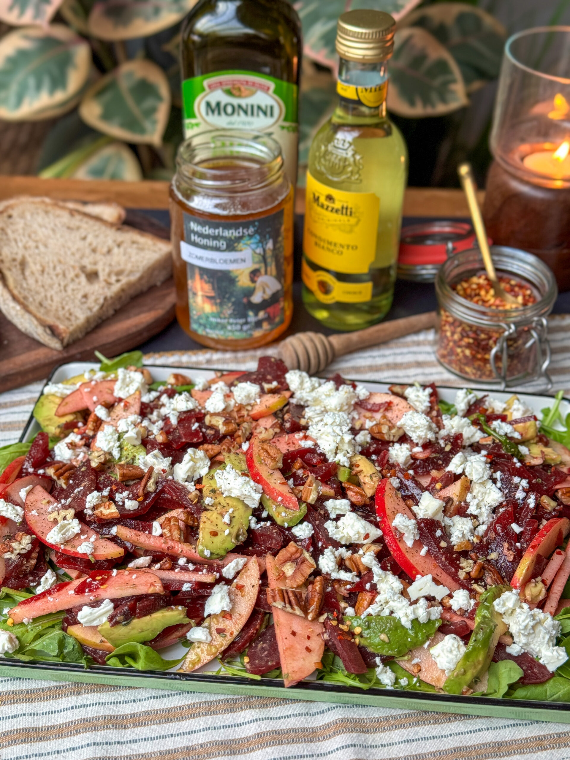 simpele bietensalade met feta, appel en rucola – snel recept