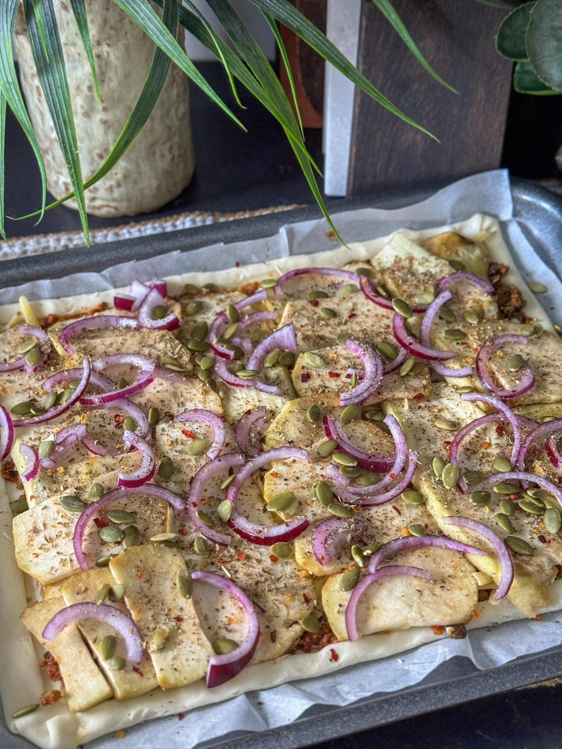 aubergine plaattaart met tapenade