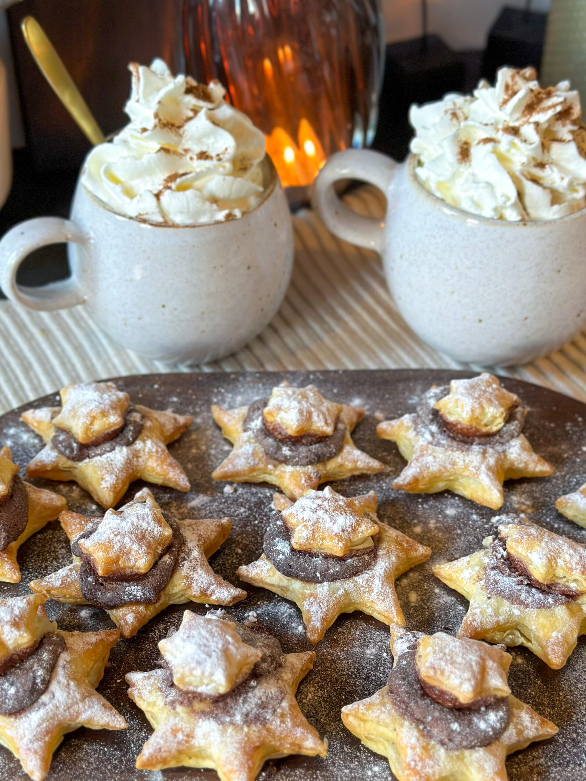 Bladerdeeg Kerstkoekjes met Nutella 