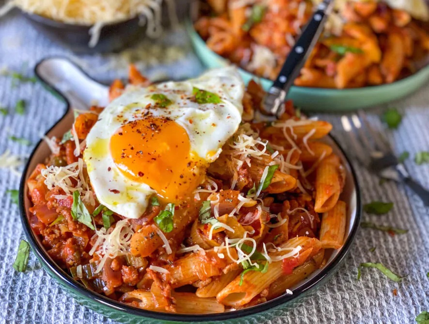 penne met gehakt in tomatensaus