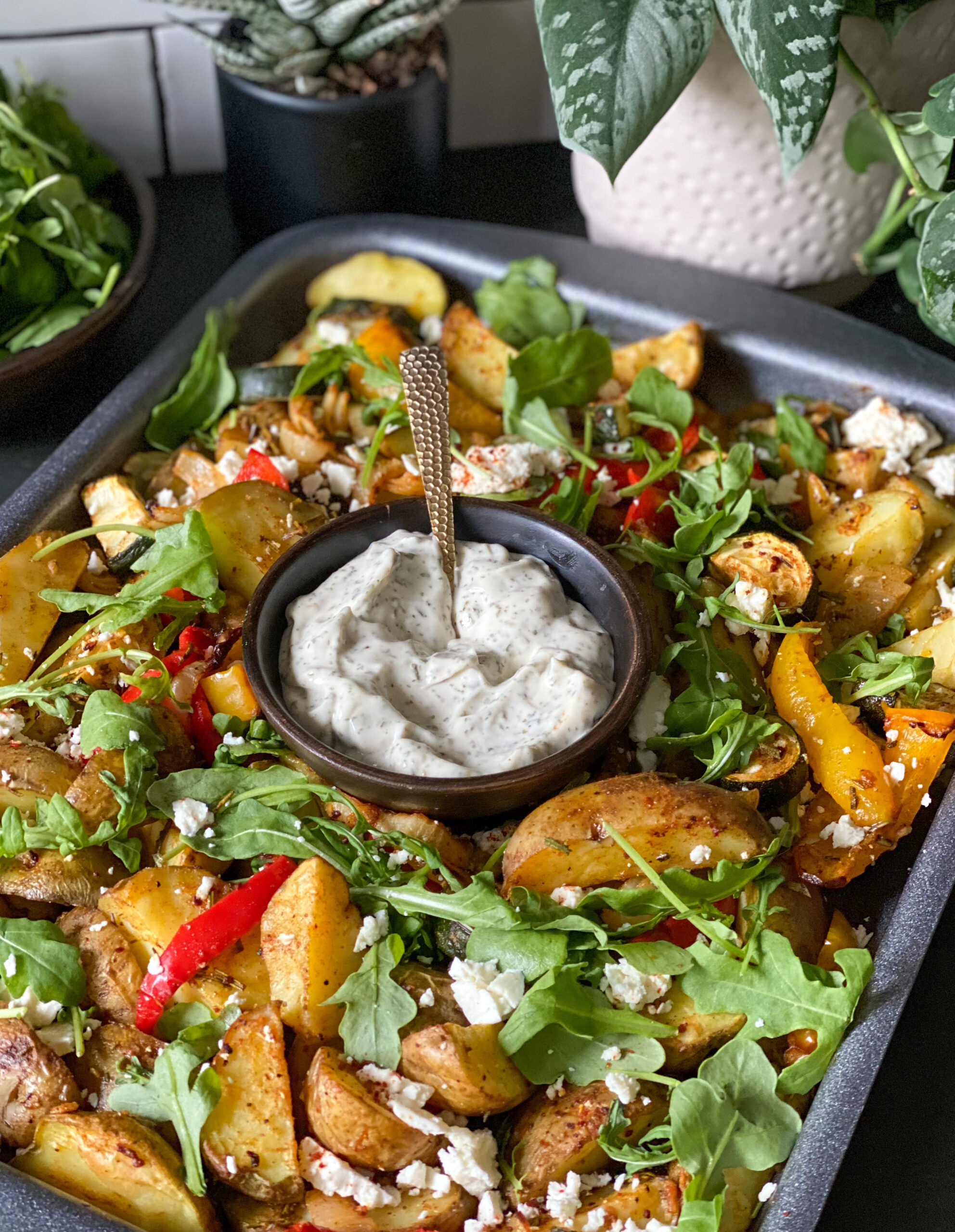 vegetarische traybake met aardappel en groenten 