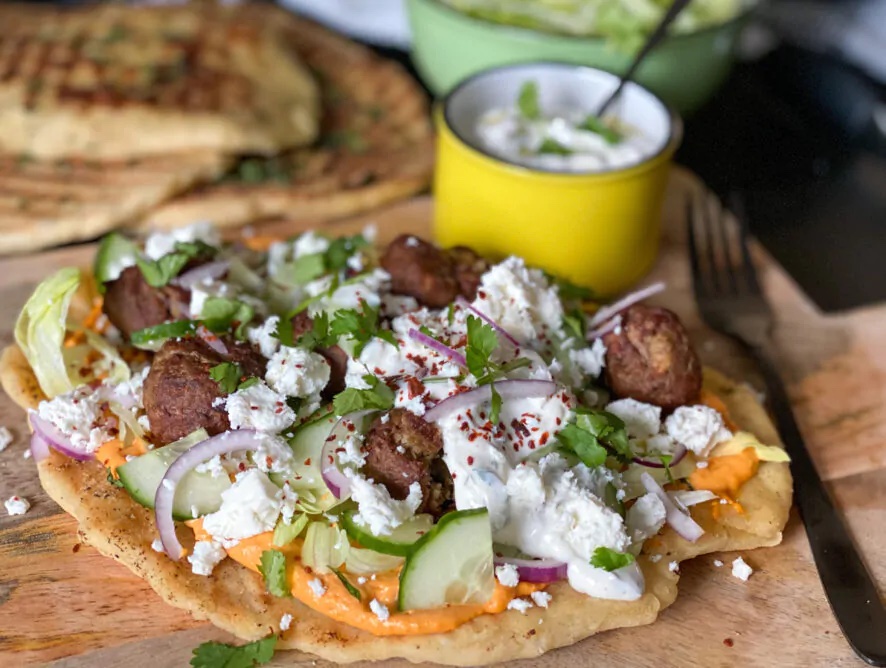 Naan met hummus