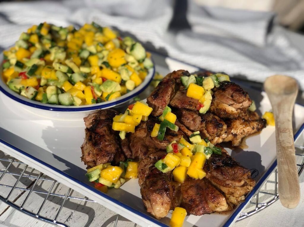 pittige mango salsa met kip