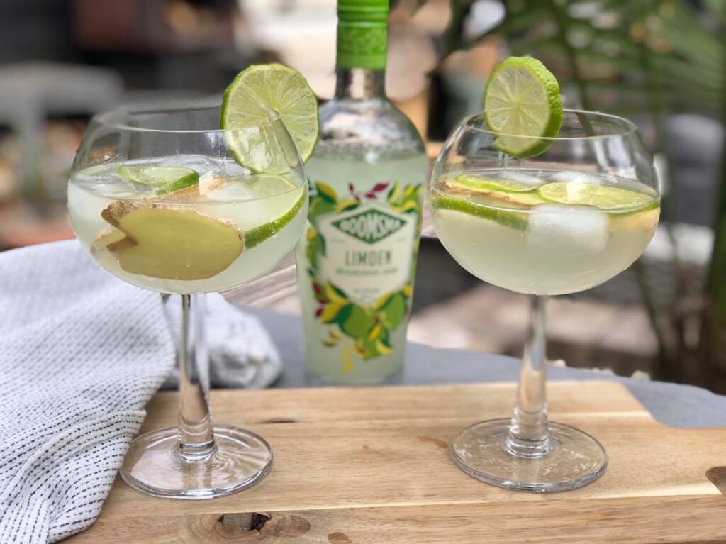 zomerse cocktail met limoen