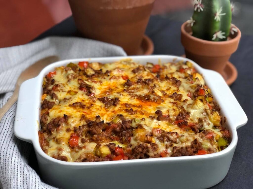 ovenschotel met prei, aardappelpuree en kruidig gehakt: 15 ovenschotel recepten