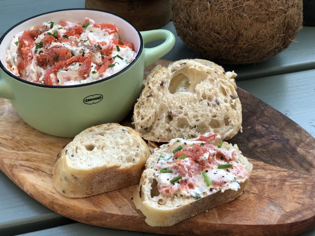 recept zelf zalmsalade maken met gerookte zalm
