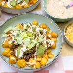 Big Mac bowl met krieltjes, kruidig gehakt, ijsbersla, augurk en Big Mac saus