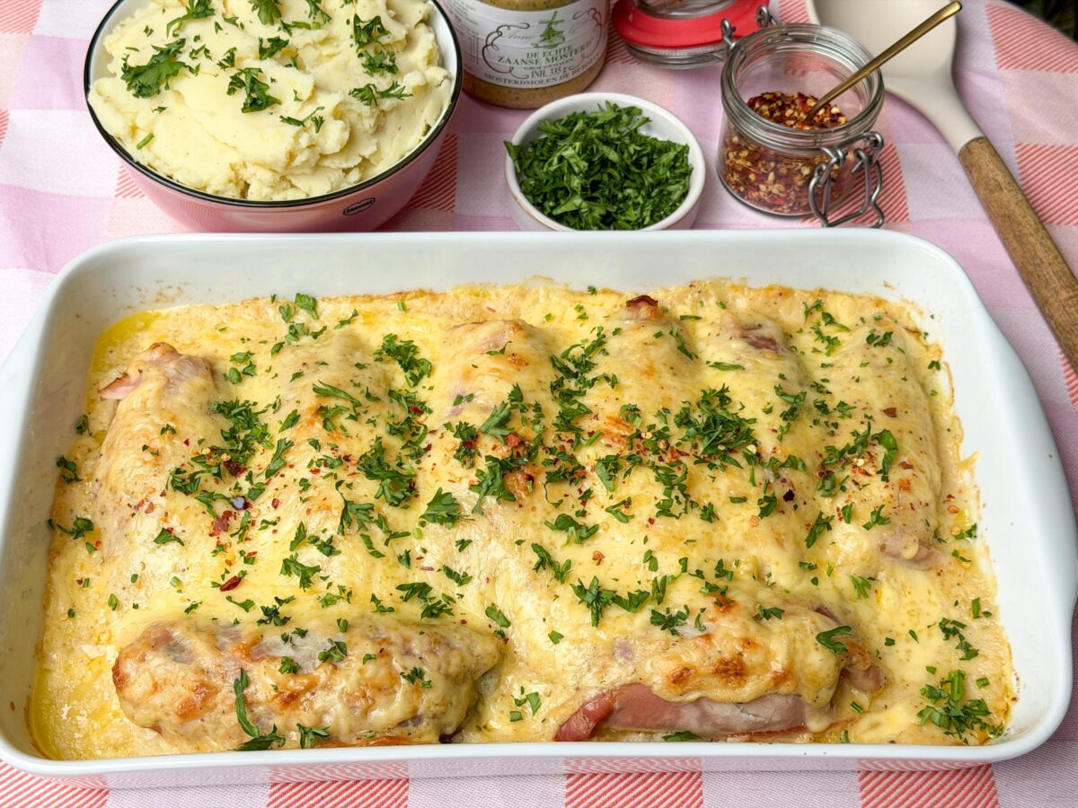 Witlof met ham en kaas, één van onze 15 makkelijke herfst ovenschotels