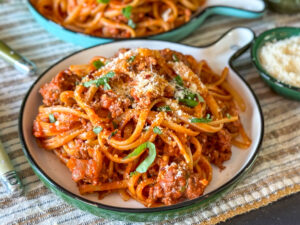 spaghetti in tomatensaus met gehakt, recept uit overzicht avondmaaltijden van tevoren maken
