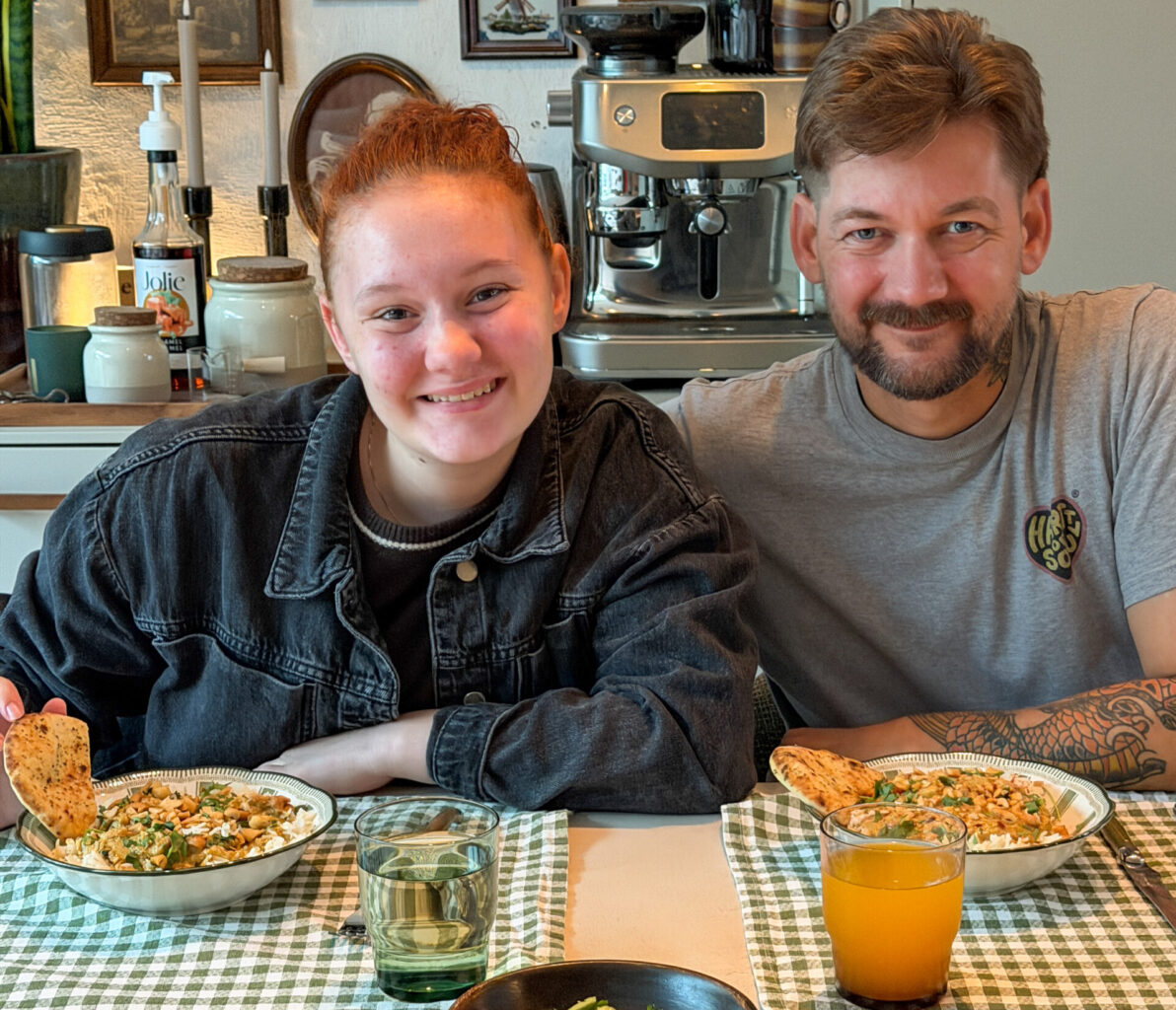 makkelijk koken voor het gezin, jan willem en amaranthe aan eettafel