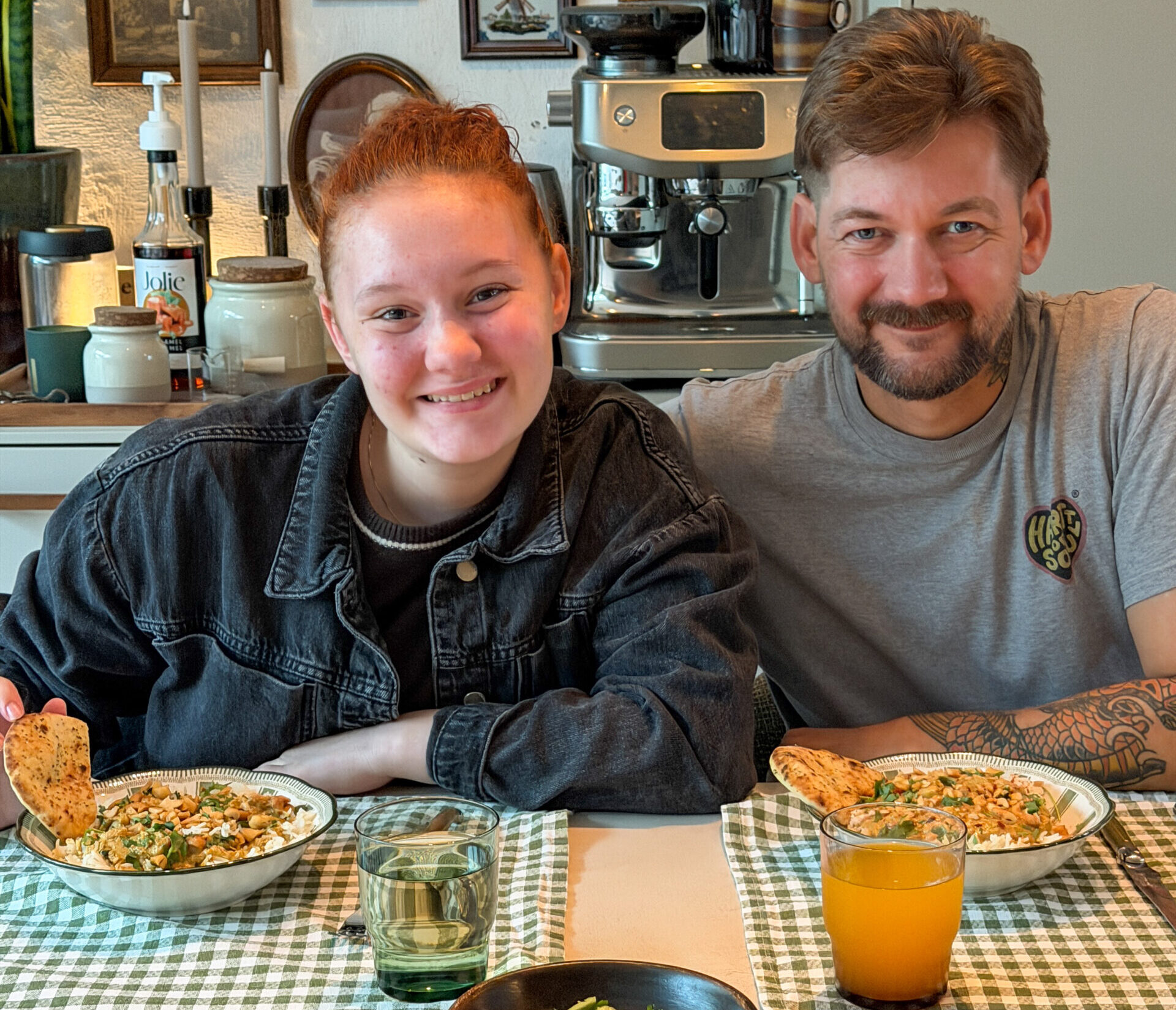 makkelijk koken voor het gezin, jan willem en amaranthe aan eettafel